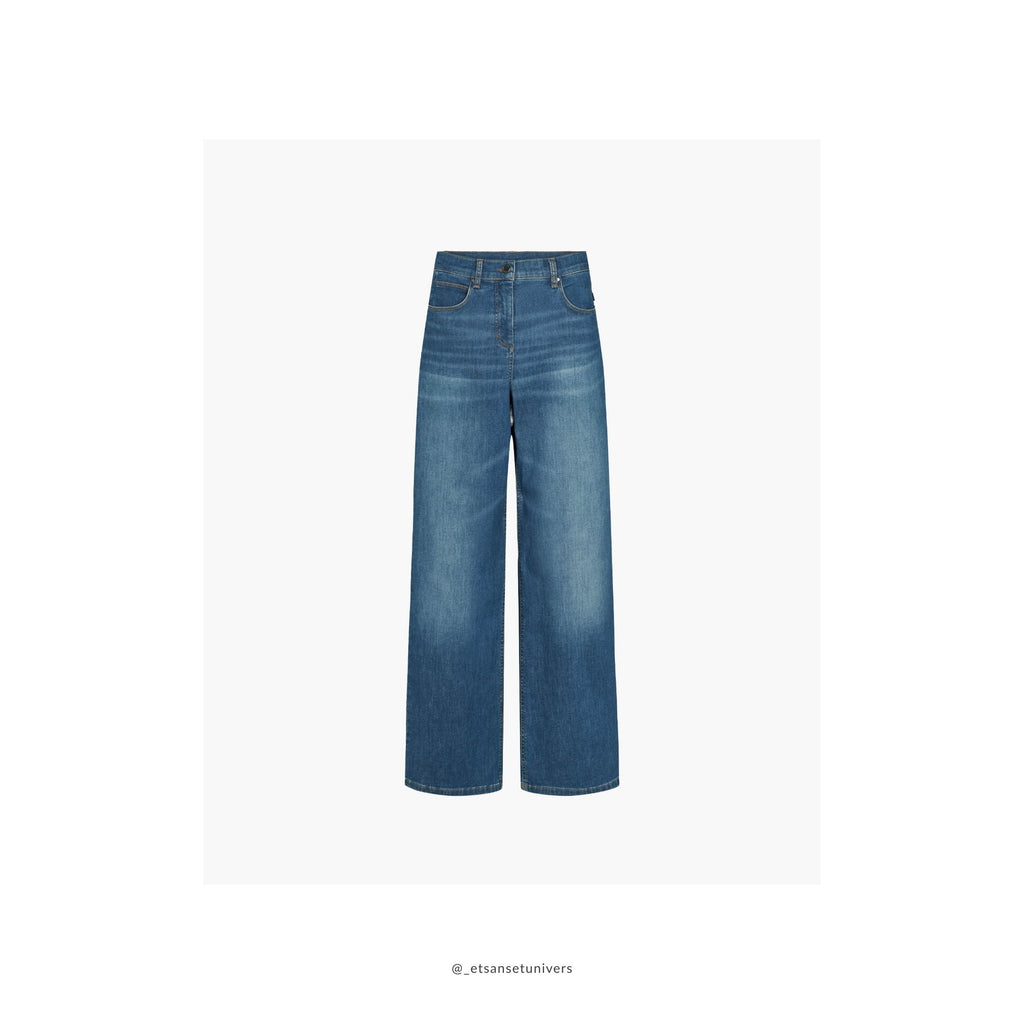 Carol Loose - Medium længde bukser - Washed Blue Denim bukser - OEKO-TEX økologisk bomuld - set forfra - et sanset univers