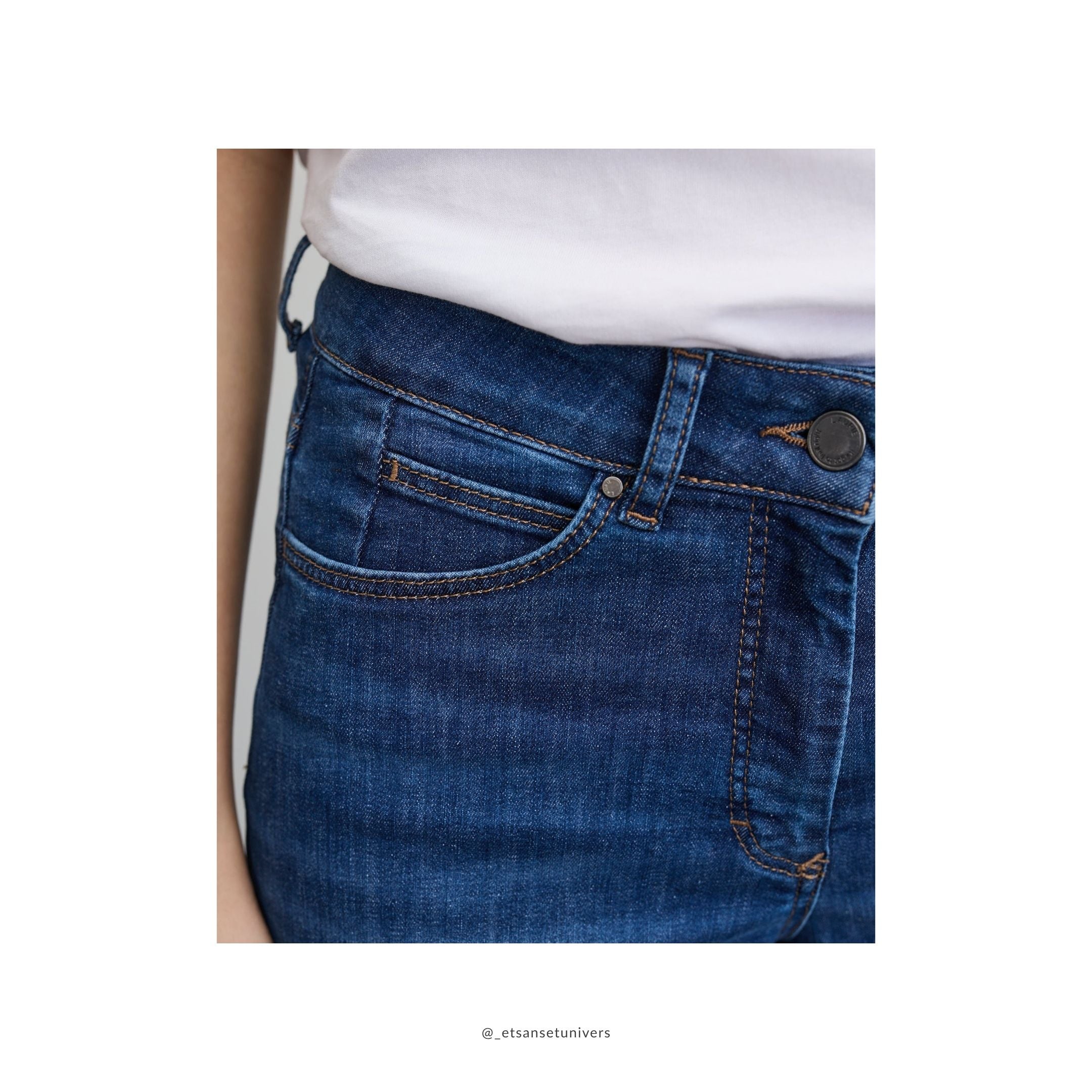 Carol Loose - Medium længde bukser - Washed Blue Denim bukser - OEKO-TEX økologisk bomuld - set close up forfra - et sanset univers