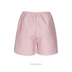 Elilisho Shorts i Bolche strib – klassisk rød/hvid stribet shorts med behageligt fit, vist bagfra - Et Sanset Univers