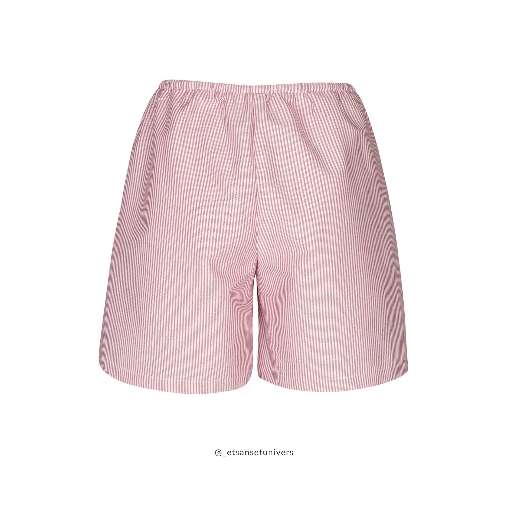 Elilisho Shorts i Bolche strib – klassisk rød/hvid stribet shorts med behageligt fit, vist bagfra - Et Sanset Univers