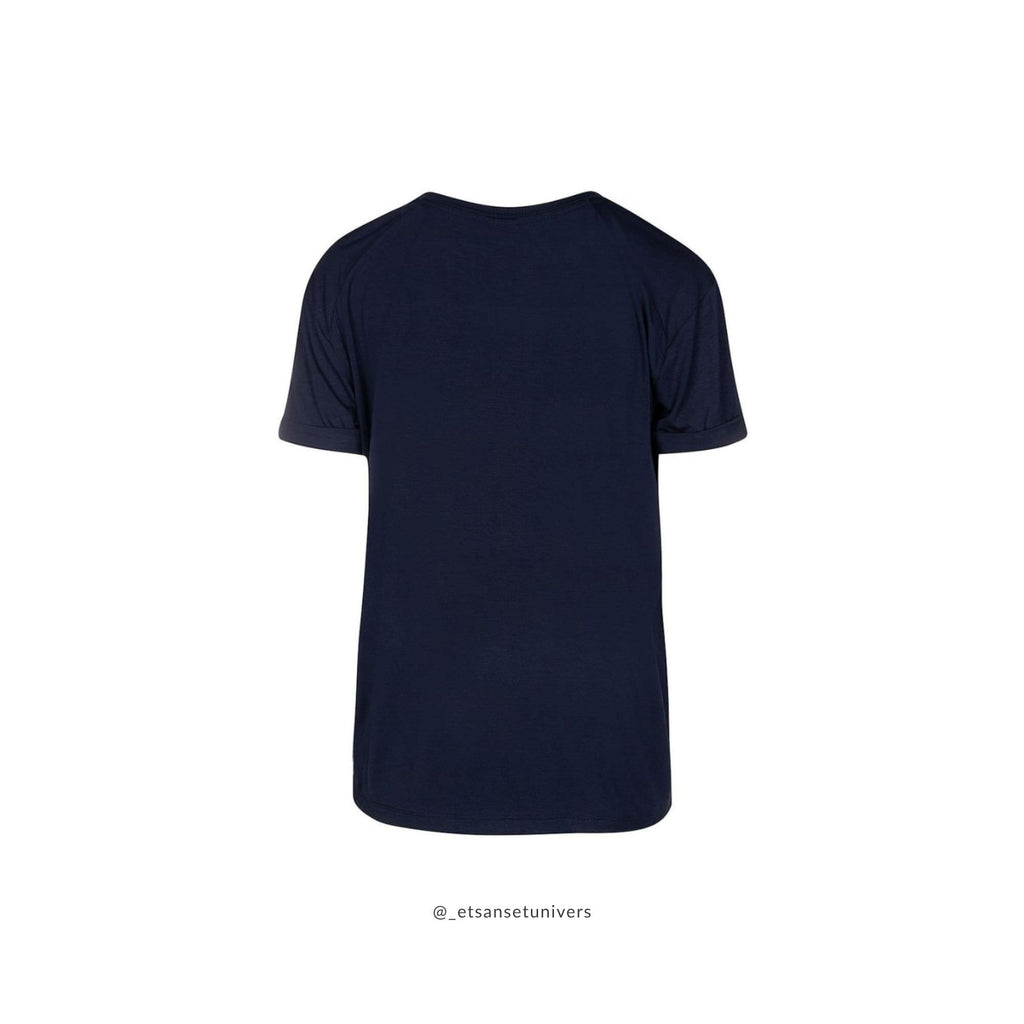 Karin Soft Bamboo T-shirt - Midnatsblå - soft bamboo - set bagfra - et sanset univers