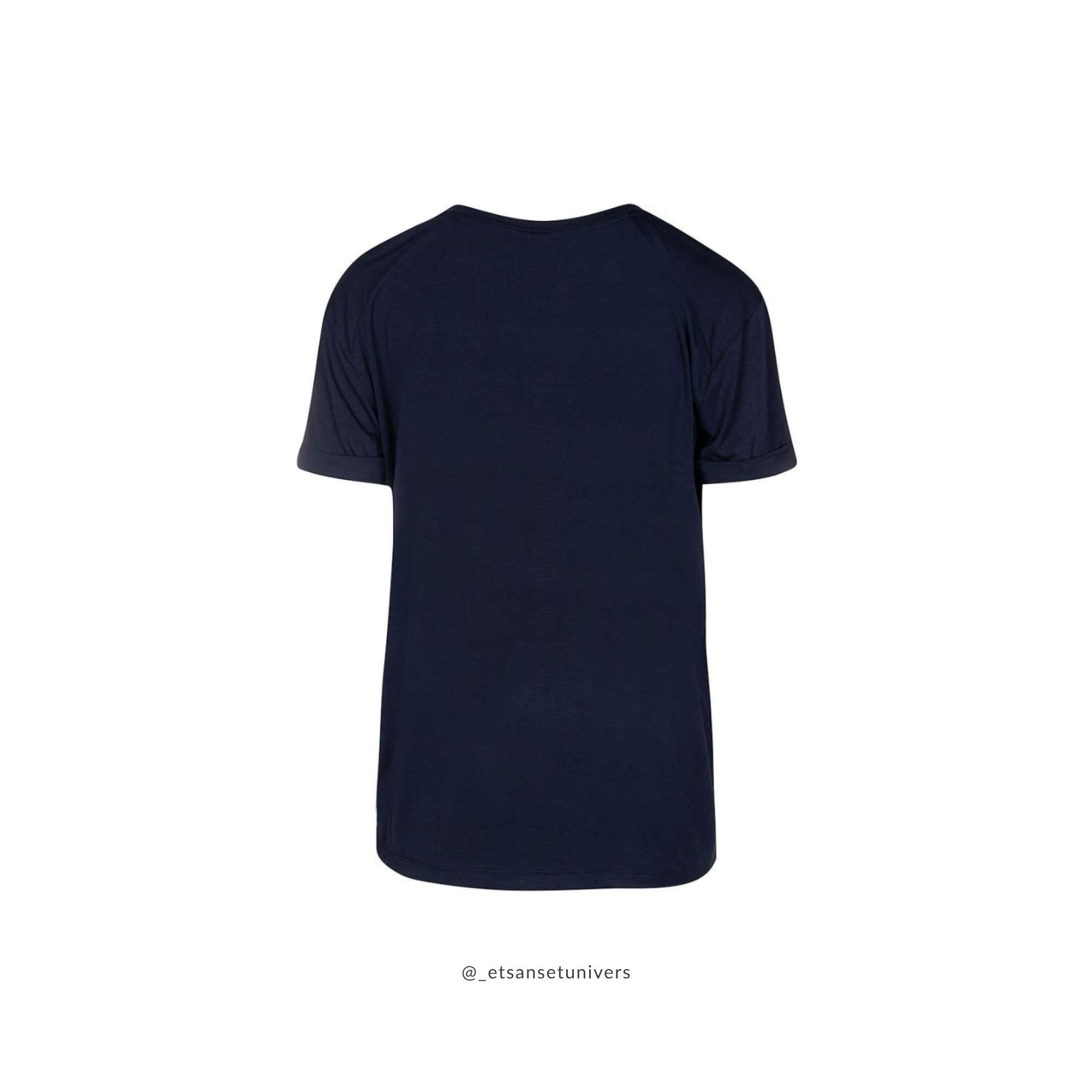 Karin Soft Bamboo T-shirt - Midnatsblå - soft bamboo - set bagfra - et sanset univers