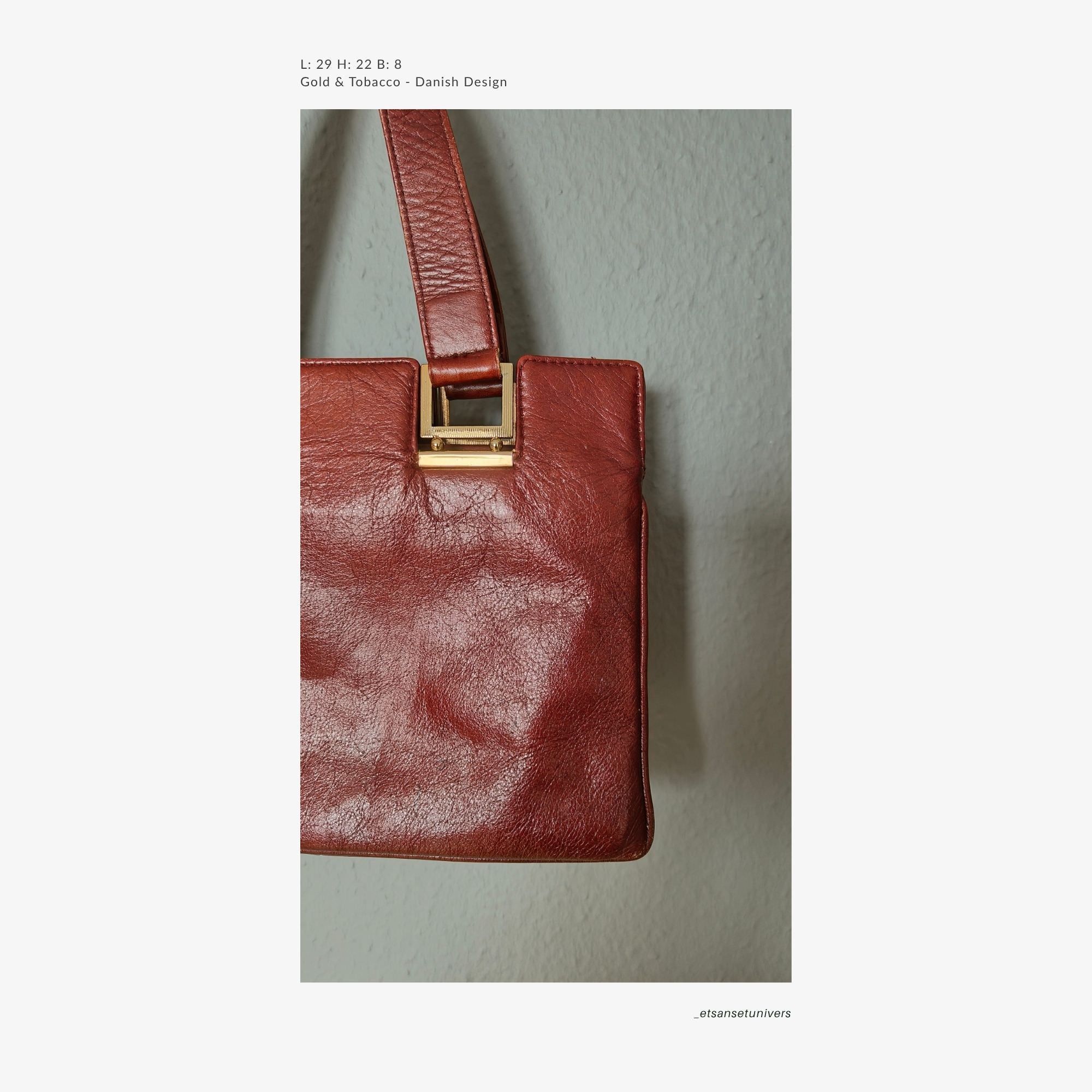 Læder håndtaske i gold og tobacco – dansk design – close up - Et Sanset Univers