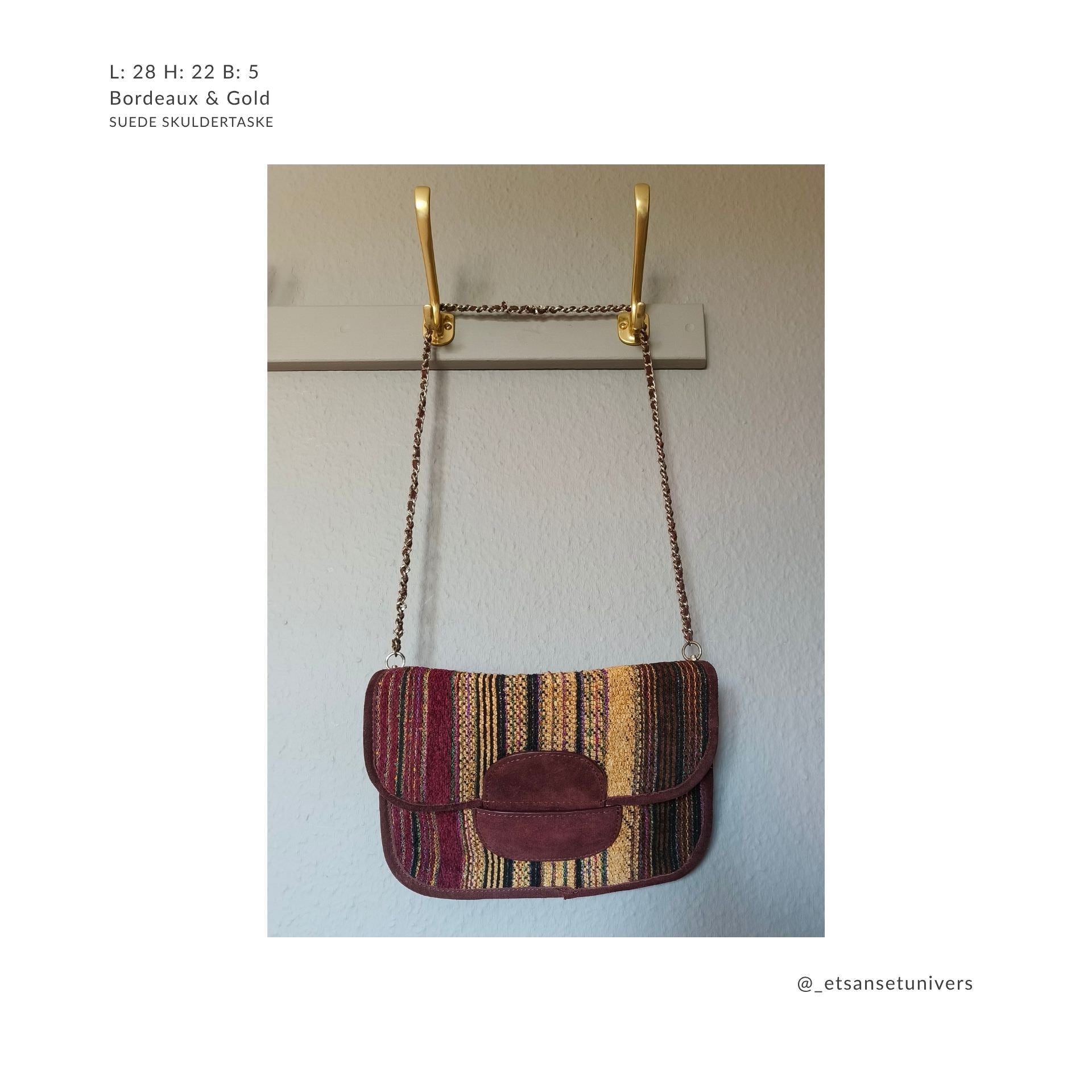 Suede skuldertaske i bordeaux og guld – Et Sanset Univers