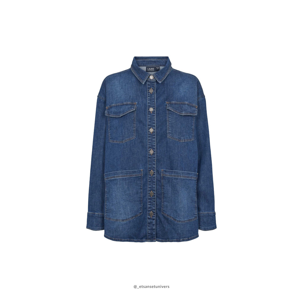 ⭐ bestseller - Mille Denim Skjorte og Jakke - Washed Blue Denim - OEKO-TEX økologisk bomuld - set forfra - et sanset univers