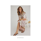 Vendla kimono i Perlemorshvid forfra – kunstnerisk kimono med perlemorsskær og asiatisk tigermotiv fra Et Sanset Univers