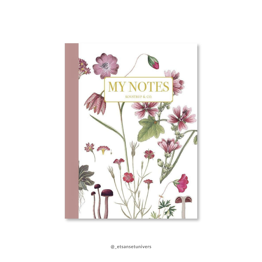 Noteshæfte med pink blomstermotiv – Et Sanset Univers